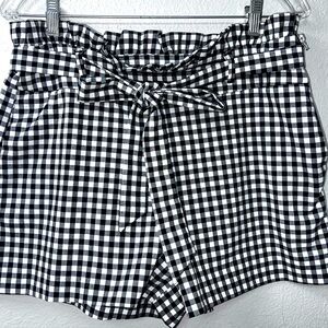 Zara Black and White Gingham Paperbag Shorts, Women’s US Size L